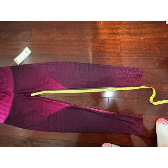 NWT Niyama Sol Rare Slice Croc Dragon fruit pink size XL fitted yoga activewear - Picture 8 of 10